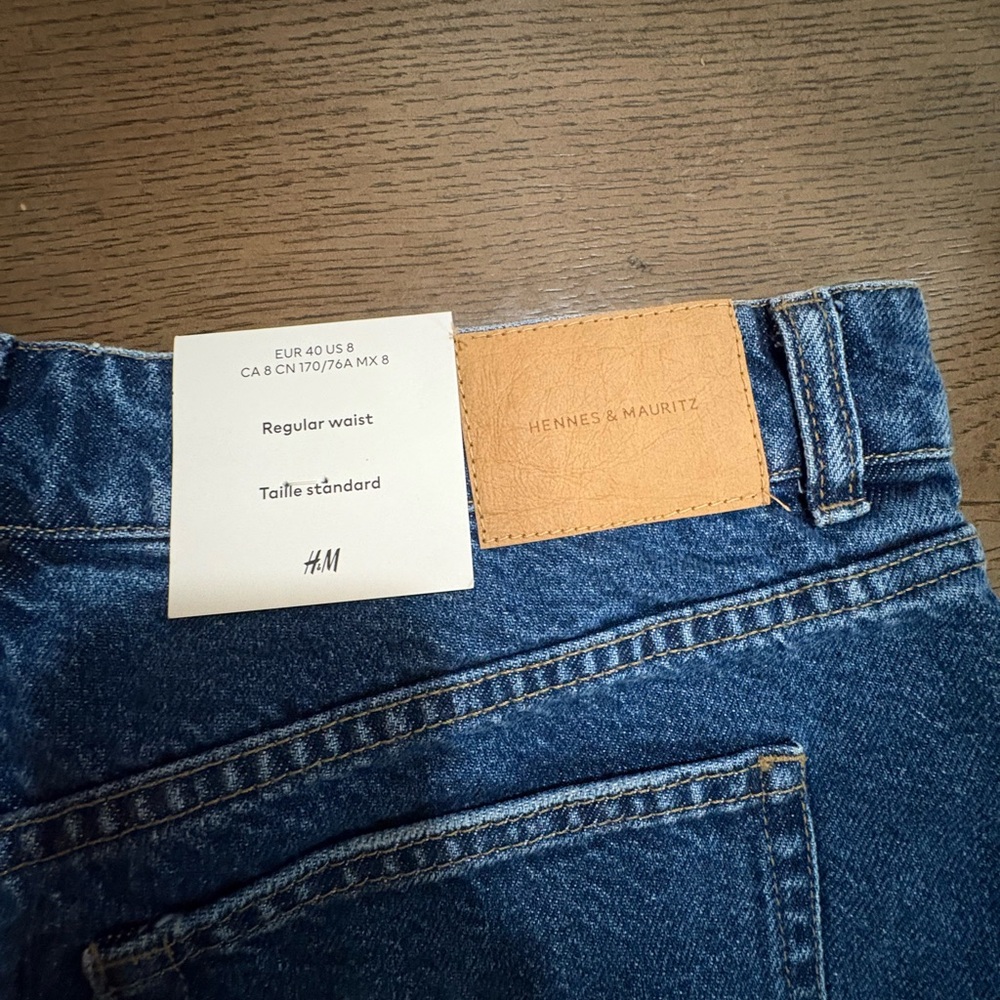 H&M Classic Blue Denim Shorts NWT - Picture 5 of 7